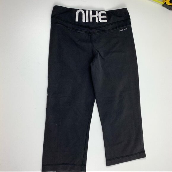 Nike  Dri-fit cropped Exercise Pant size XS - Picture 7 of 7